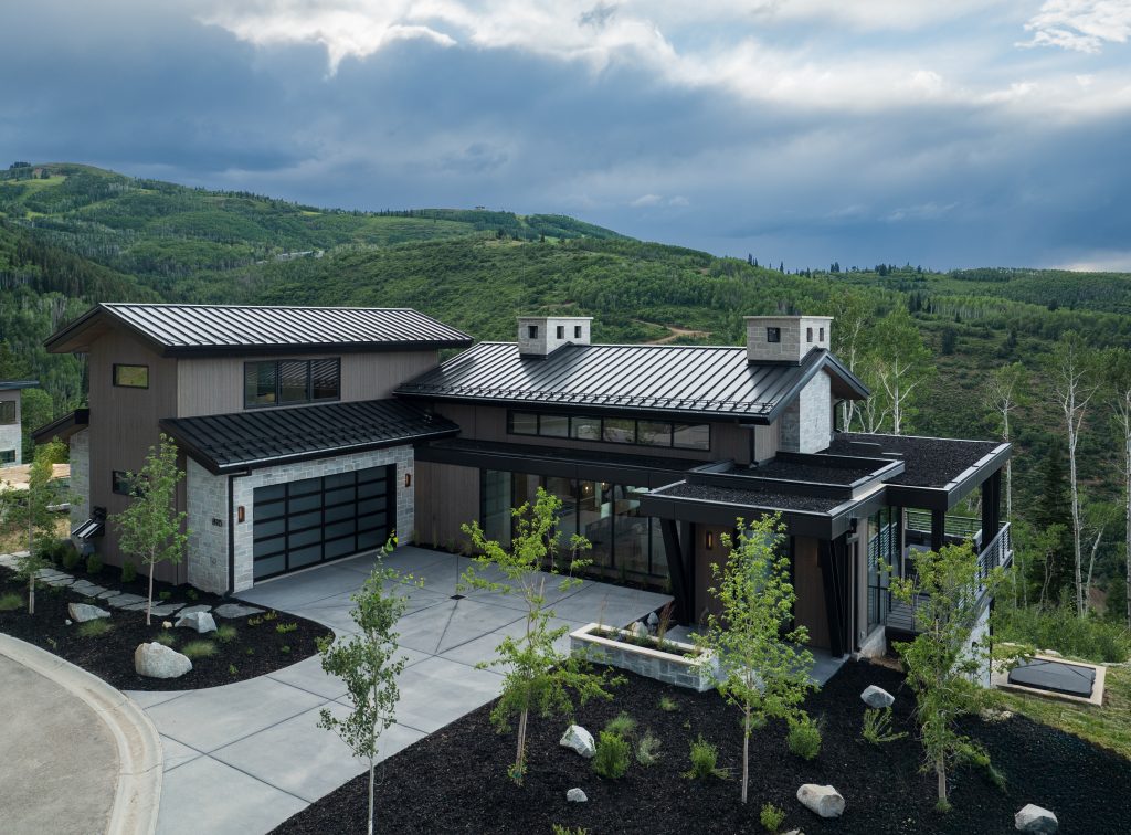 8915 Moonshadow Ct Exterior